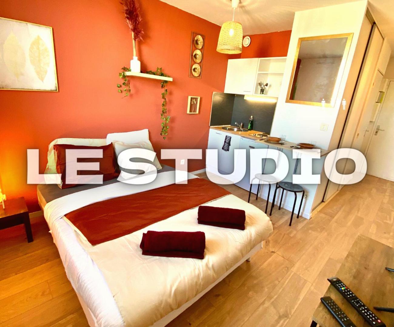 Splendide Studio Moderne - Proche Centre - Laverie ニーム エクステリア 写真